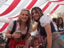 BadSCHUSSENRIED-Dirndl-Weltrekord-141004-04-10-2014-Bodenseecommunity-seechat_de-DSCF4747.JPG