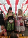 BadSCHUSSENRIED-Dirndl-Weltrekord-141004-04-10-2014-Bodenseecommunity-seechat_de-DSCF4852.JPG