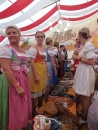 BadSCHUSSENRIED-Dirndl-Weltrekord-141004-04-10-2014-Bodenseecommunity-seechat_de-DSCF4978.JPG