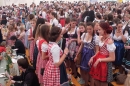 S2-BadSCHUSSENRIED-Dirndl-Weltrekord-141004-04-10-2014-Bodenseecommunity-seechat_de-DSCF4880.JPG