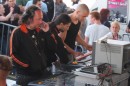 Deichkind-t-mobile-streetgigs-Friedrichshafen-130609-Bodensee-Community-seechat-de-IMG_5178.JPG