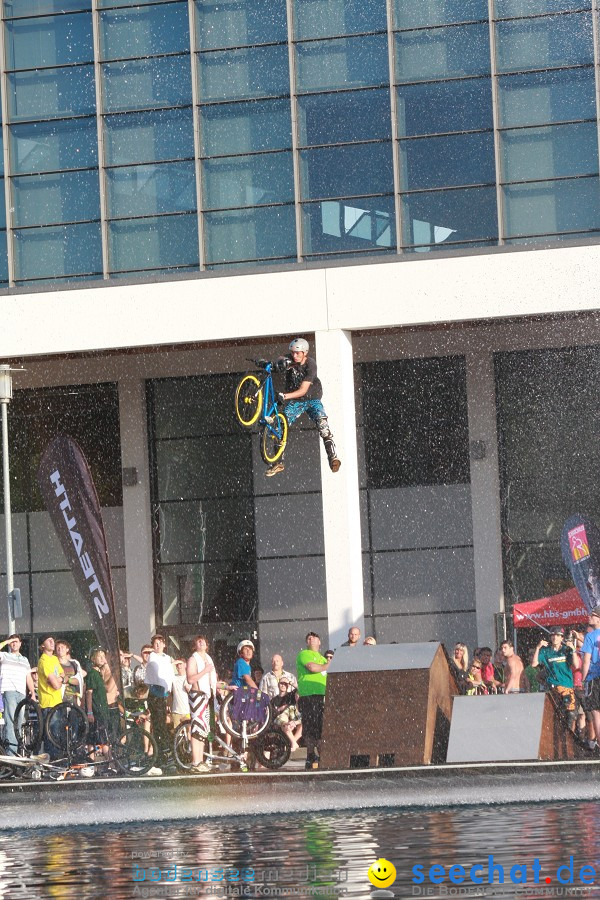 LAKEJUMP: Messe EUROBIKE 2011: Friedrichshafen am Bodensee, 01.09.2011