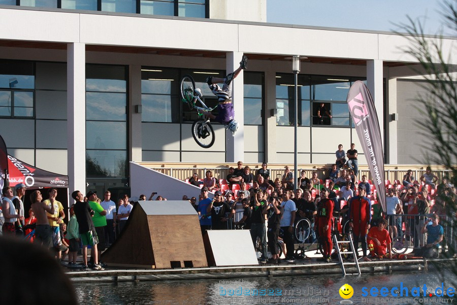 LAKEJUMP: Messe EUROBIKE 2011: Friedrichshafen am Bodensee, 01.09.2011