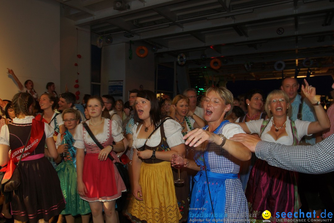 Partyschiff: Lederhosen und Dirndl: Friedrichshafen am Bodensee, 04.08.2012