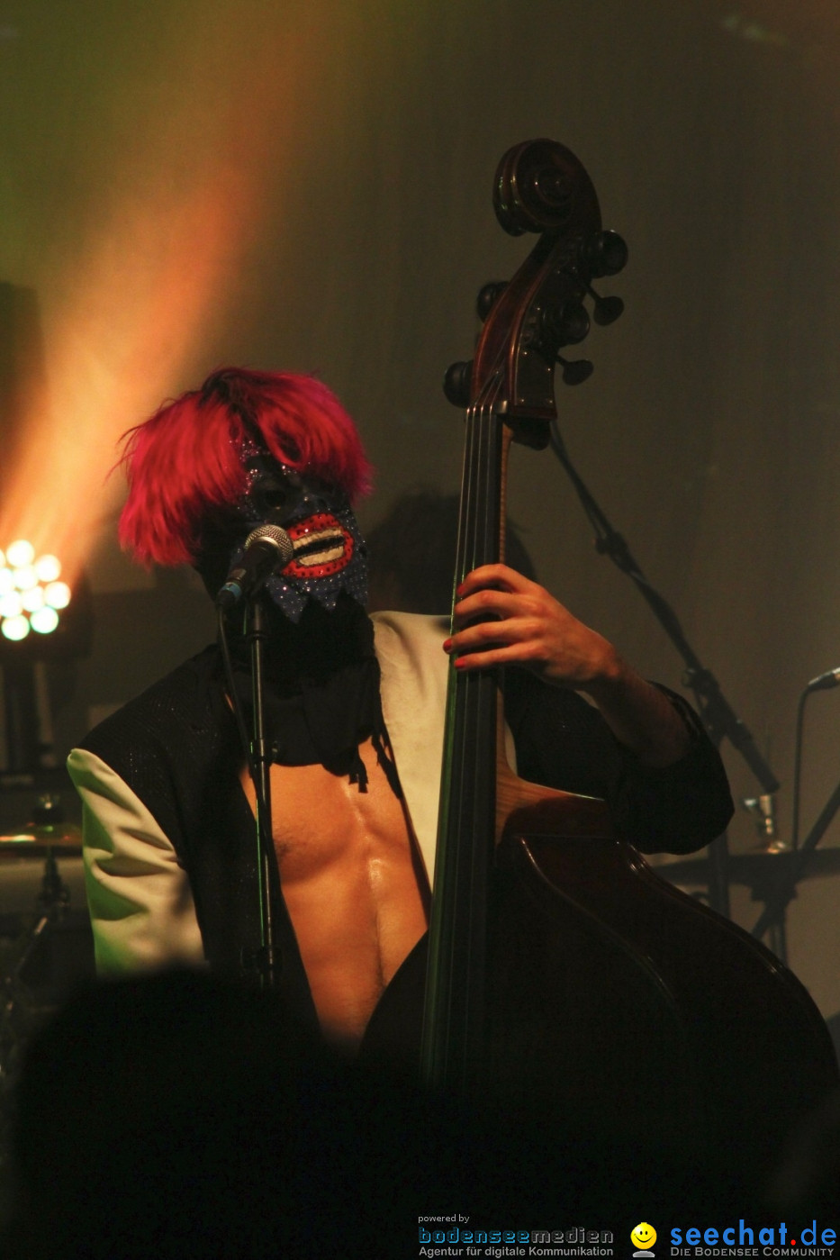 BONAPARTE Konzert im Roxy: Ulm, 12.12.2012