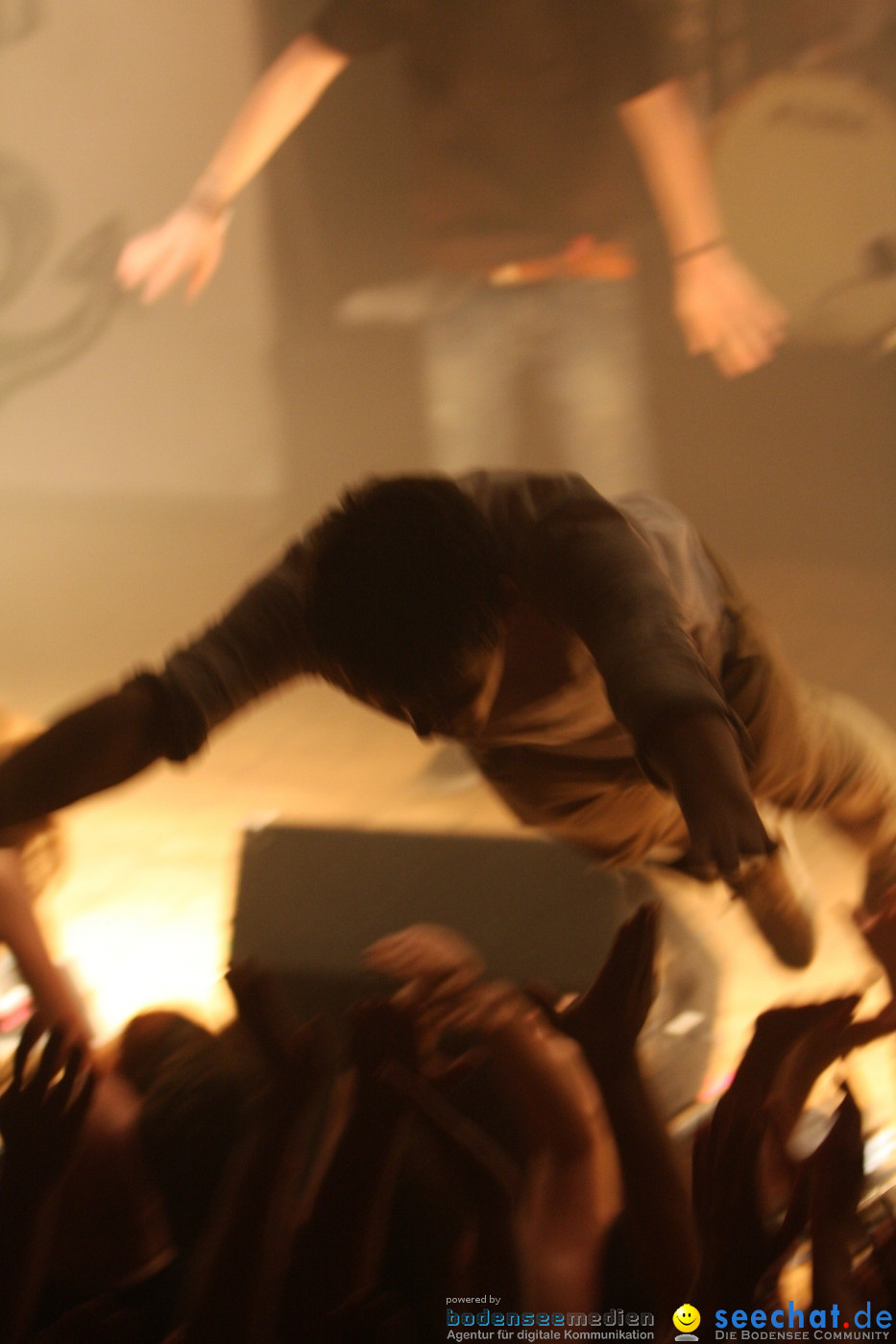 ITCHY POOPZKID: Ports &amp;amp;amp;amp;amp; Chords Tour: Konstanz am Bodensee, 12.04.2013