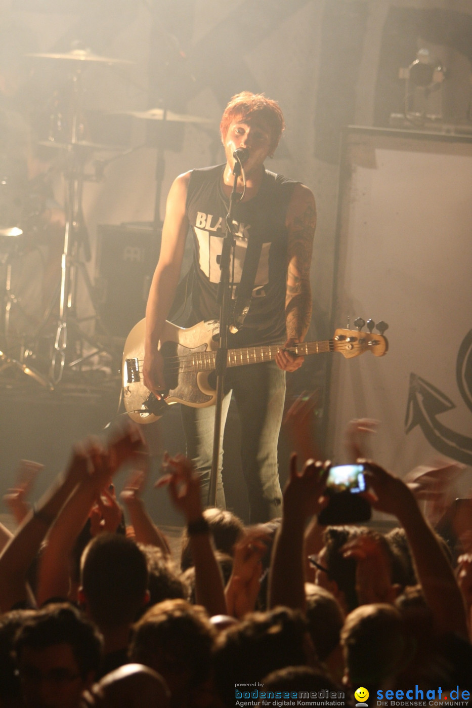 ITCHY POOPZKID: Ports &amp;amp;amp;amp;amp; Chords Tour: Konstanz am Bodensee, 12.04.2013