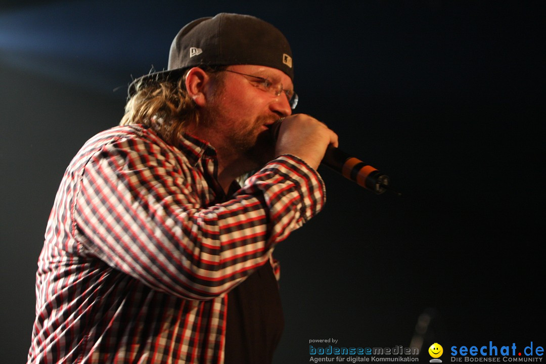 Catch a Fire mit KOOL SAVAS, CURSE, RAF, Olli Banjo, Laas Unltd im Roxy: Ul