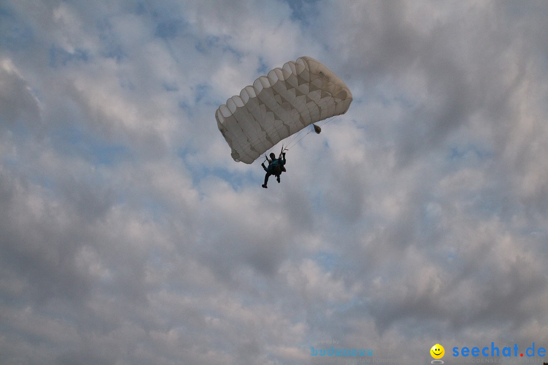 Red Bull Lake Jump Challenge: Romanshorn am Bodensee, 05.07.2013