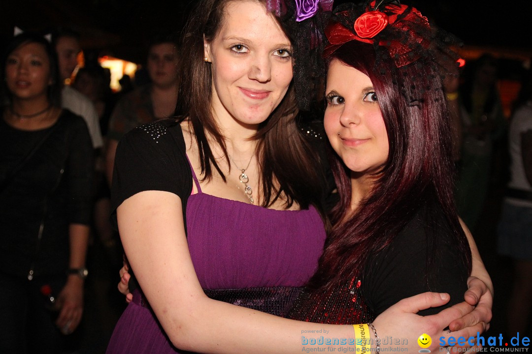 Weiberball - Fasnet in Wetzisreute bei Ravensburg am Bodensee, 27.02.2014