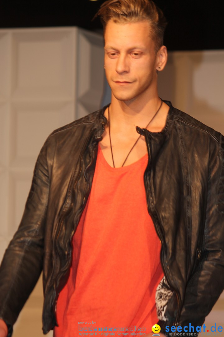 Modenschau - Shopping-Arena: St. Gallen - Schweiz, 29.03.2014