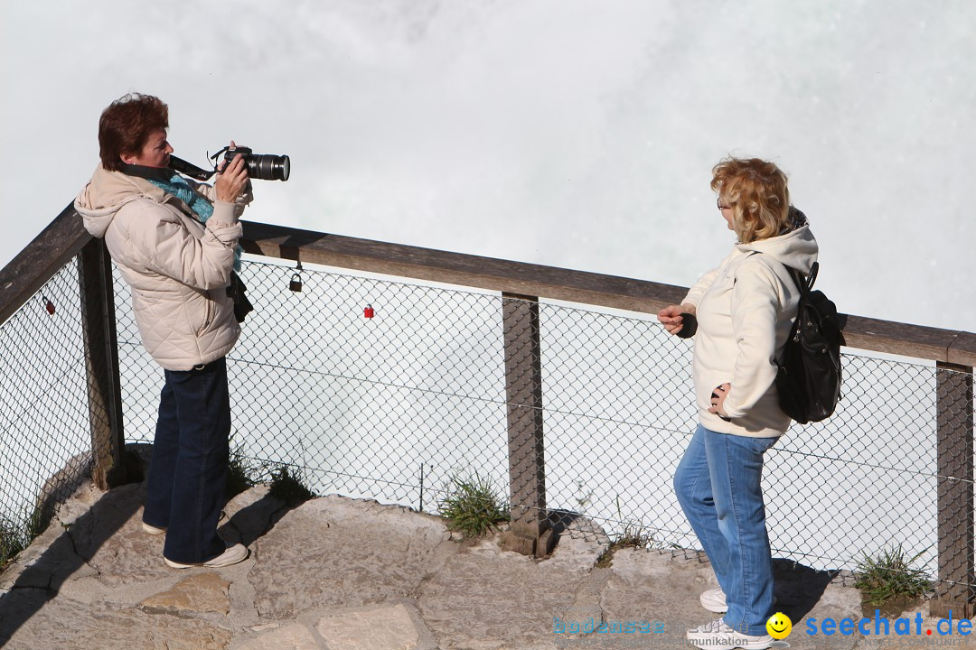 Rheinfall: Neuhausen - Schweiz: Schaffhausen am Bodensee, 09.04.2014