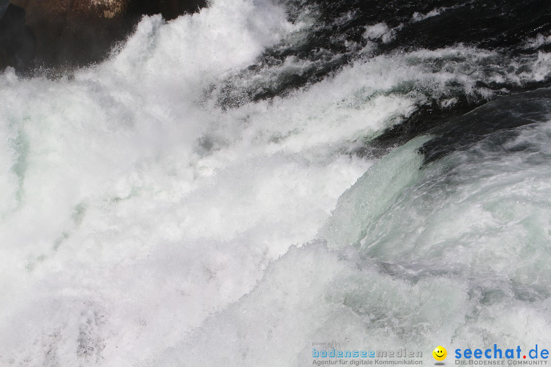 Rheinfall: Neuhausen - Schweiz: Schaffhausen am Bodensee, 09.04.2014