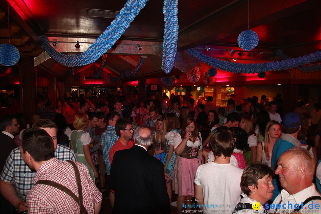Dirndl- und Lederhosenparty mit Dirndknacker: Urnau am Bodensee, 12.04.2014