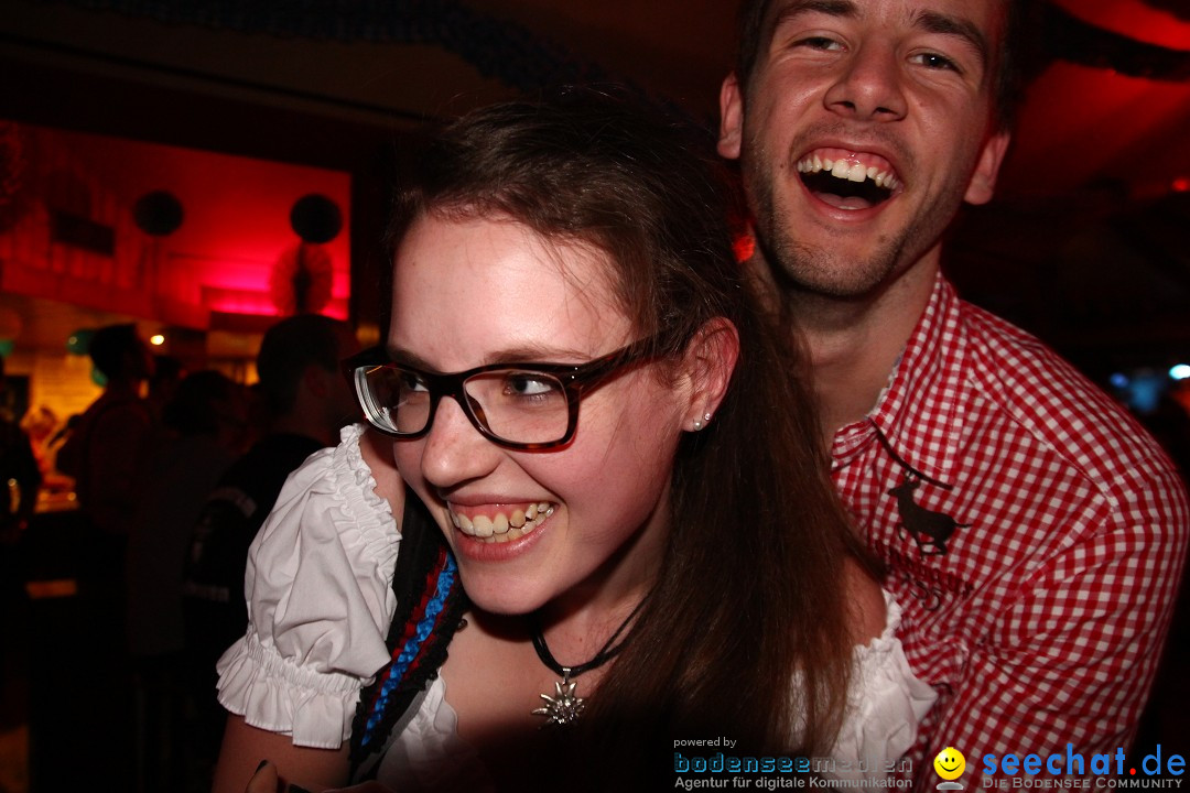 Dirndl- und Lederhosenparty mit Dirndknacker: Urnau am Bodensee, 12.04.2014