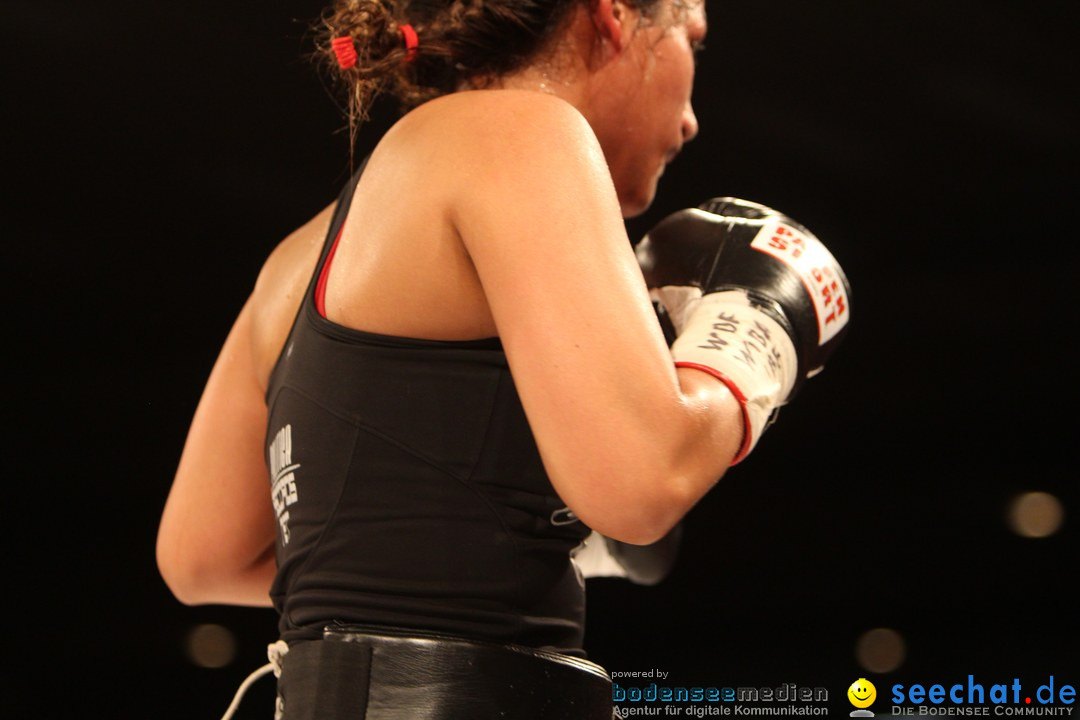 Rola El-Halabi vs. Victoria Cisneros: WM Boxkampf: Ulm, 10.05.2014