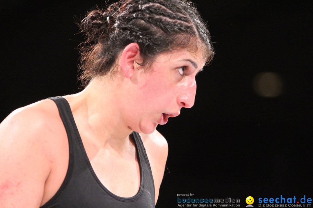 Rola El-Halabi vs. Victoria Cisneros: WM Boxkampf: Ulm, 10.05.2014