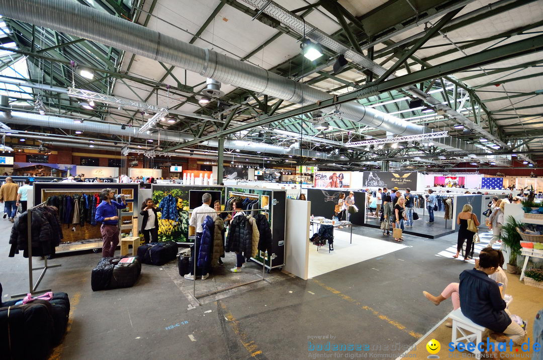 PREMIUM EXHIBITIONS: Mode, Models und Megaparty: Berlin, 10.07.2014