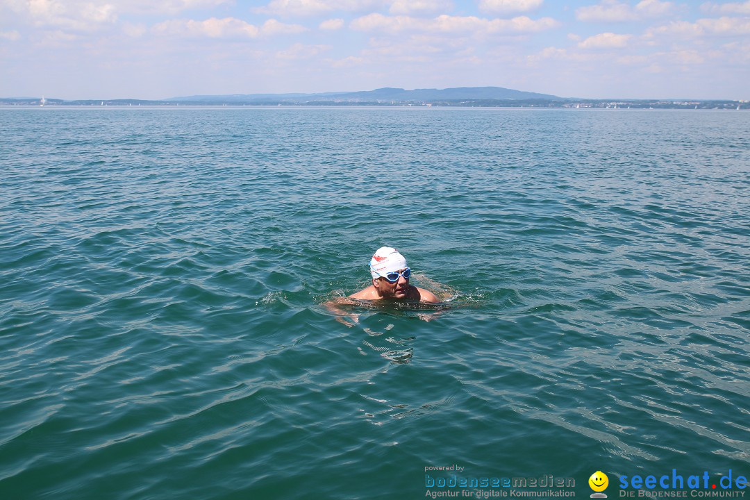 Wigald Boning durchquert den Bodensee: Friedrichshafen, 16.07.2014