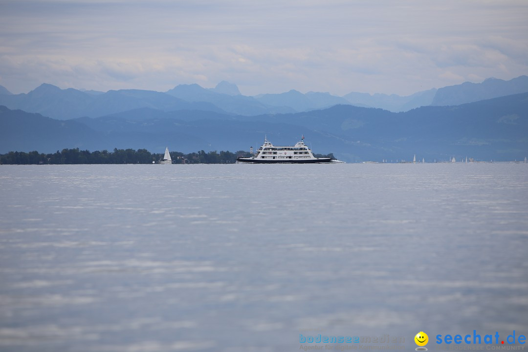 Bodenseequerung mit seechat.de Begleitboot: Jacque: Friedrichshafen, 25.08.