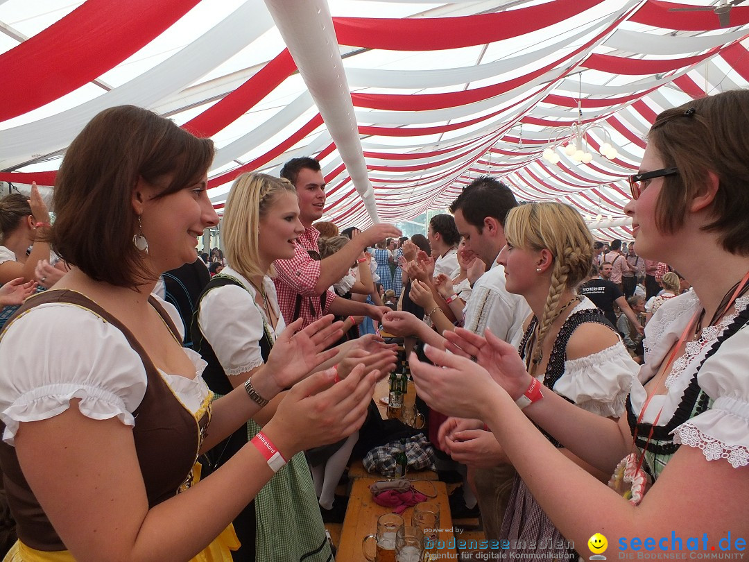 Dirndl-Weltrekord: Bad-Schussenried am Bodensee, 04.10.2014
