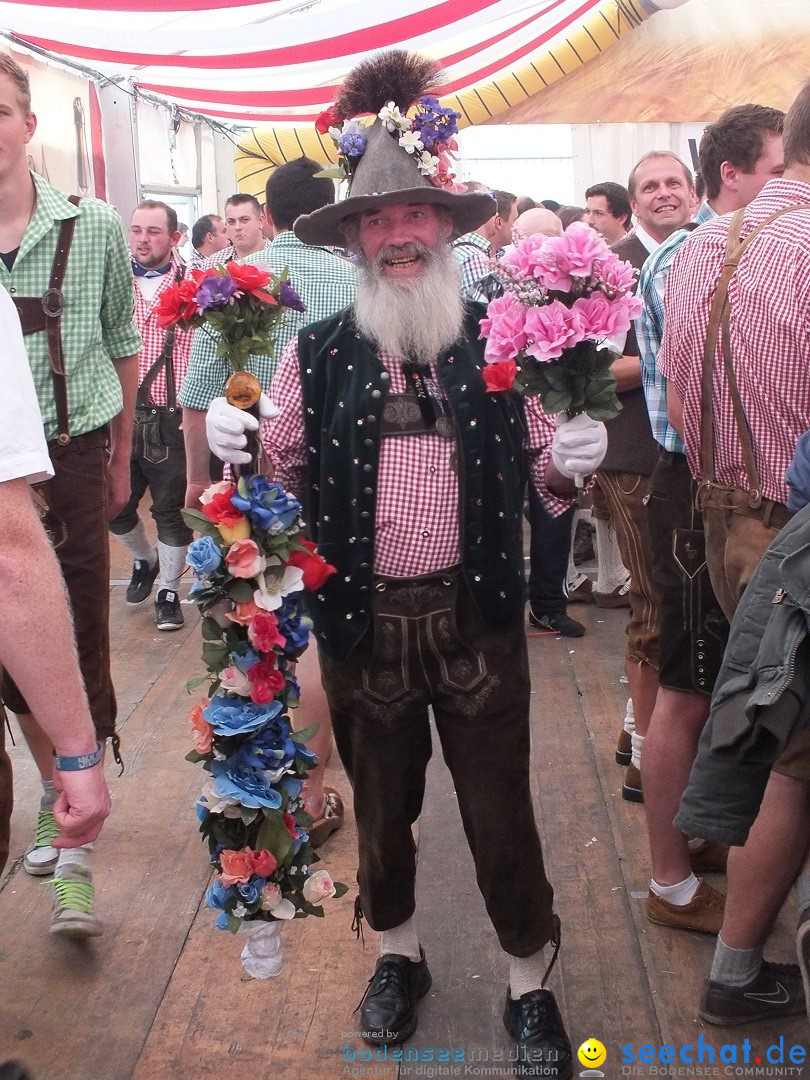 Dirndl-Weltrekord: Bad-Schussenried am Bodensee, 04.10.2014