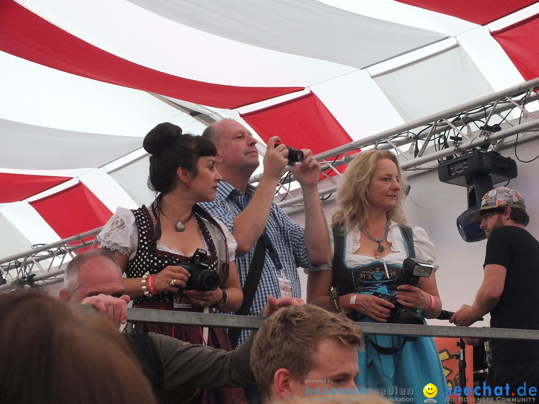 Dirndl-Weltrekord: Bad-Schussenried am Bodensee, 04.10.2014