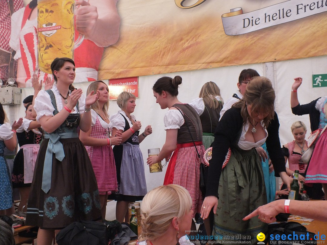 Dirndl-Weltrekord: Bad-Schussenried am Bodensee, 04.10.2014