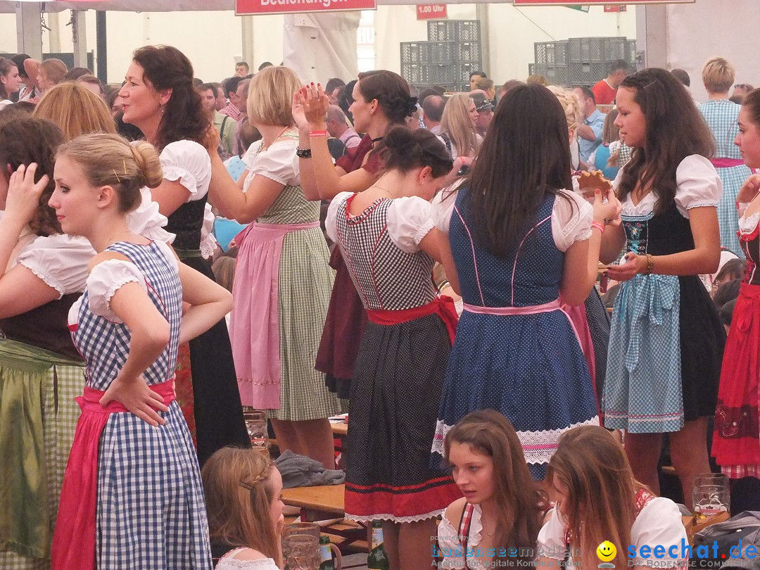 Dirndl-Weltrekord: Bad-Schussenried am Bodensee, 04.10.2014