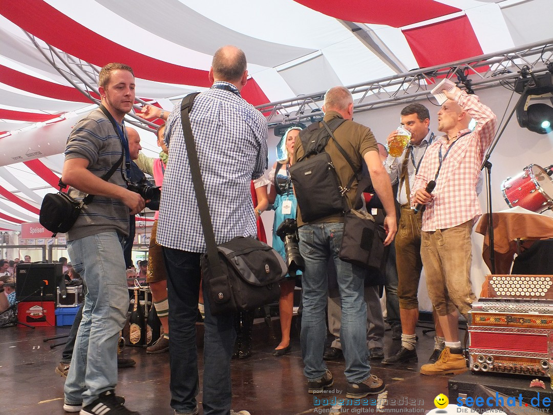 Dirndl-Weltrekord: Bad-Schussenried am Bodensee, 04.10.2014