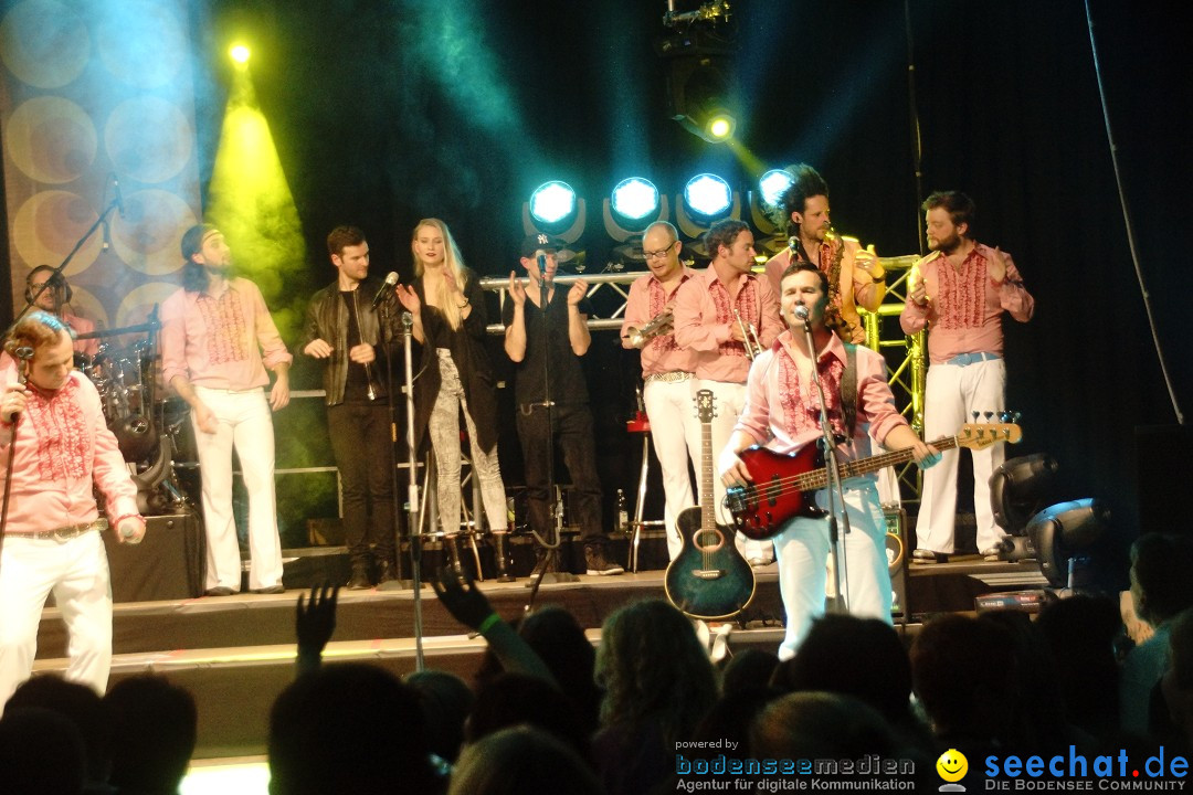 Benefizkonzert: Glasperlenspiel und Papis Pumpels: Stockach, 23.12.2014