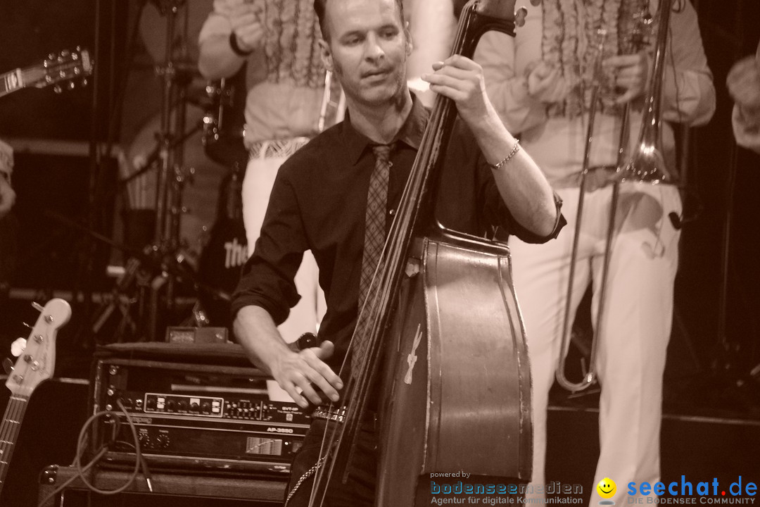 Benefizkonzert: Glasperlenspiel und Papis Pumpels: Stockach, 23.12.2014