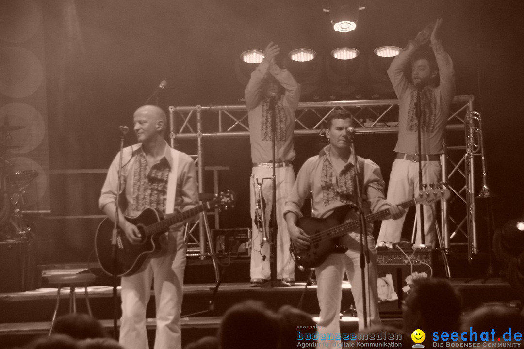 Benefizkonzert: Glasperlenspiel und Papis Pumpels: Stockach, 23.12.2014