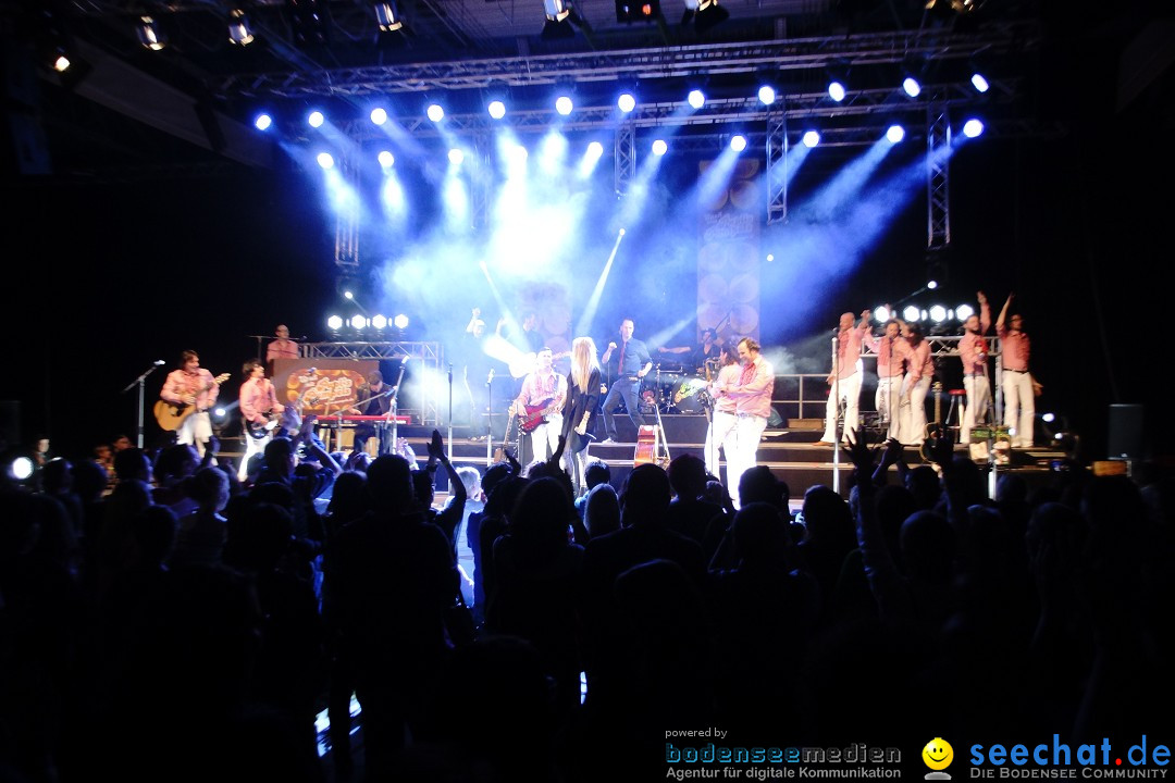 Benefizkonzert: Glasperlenspiel und Papis Pumpels: Stockach, 23.12.2014