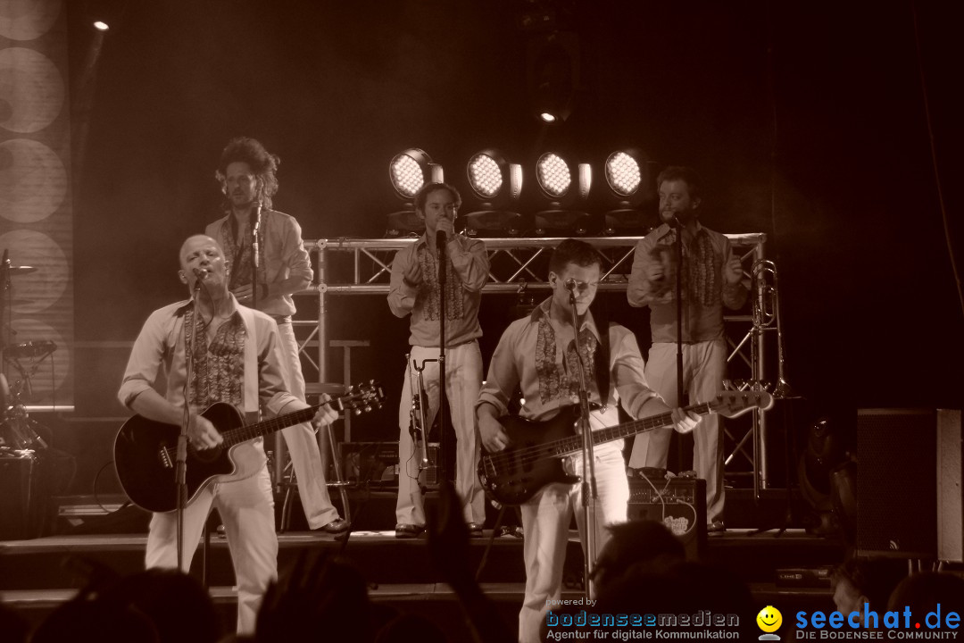 Benefizkonzert: Glasperlenspiel und Papis Pumpels: Stockach, 23.12.2014