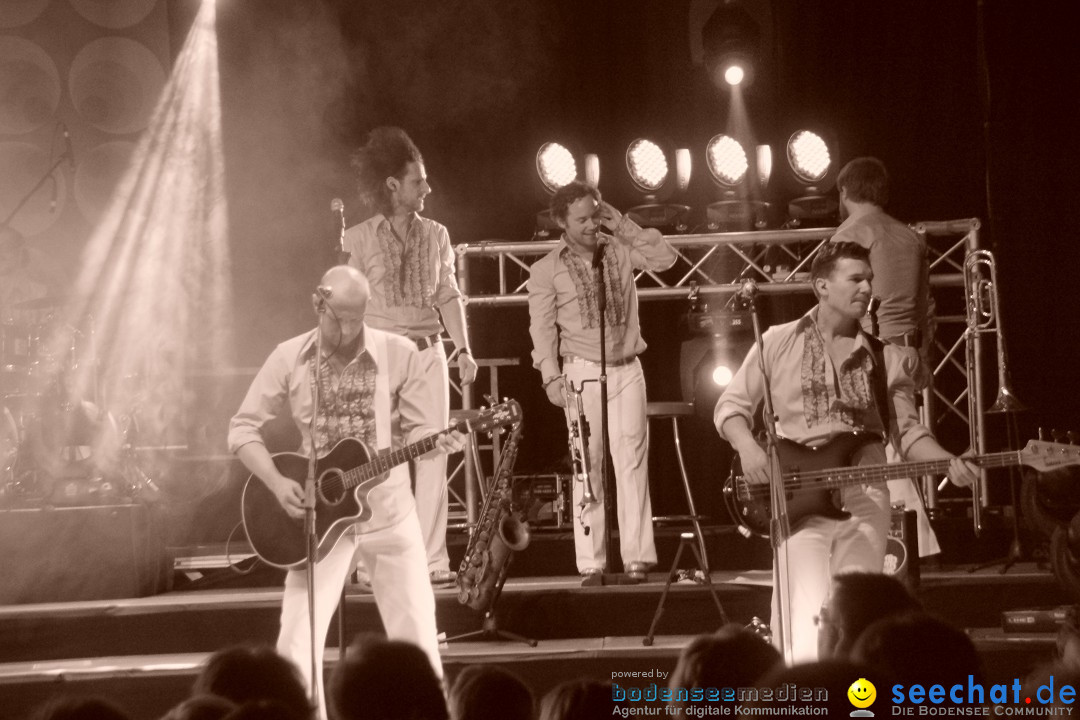 Benefizkonzert: Glasperlenspiel und Papis Pumpels: Stockach, 23.12.2014