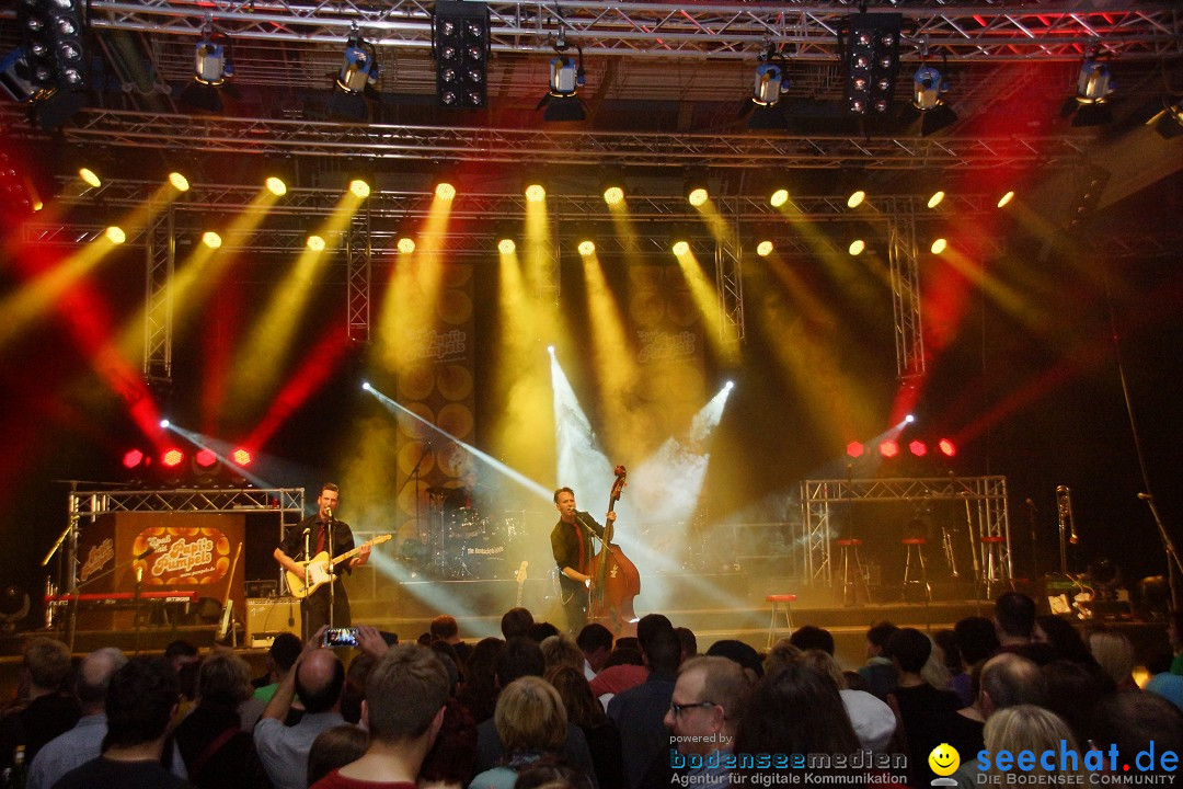 Benefizkonzert: Glasperlenspiel und Papis Pumpels: Stockach, 23.12.2014
