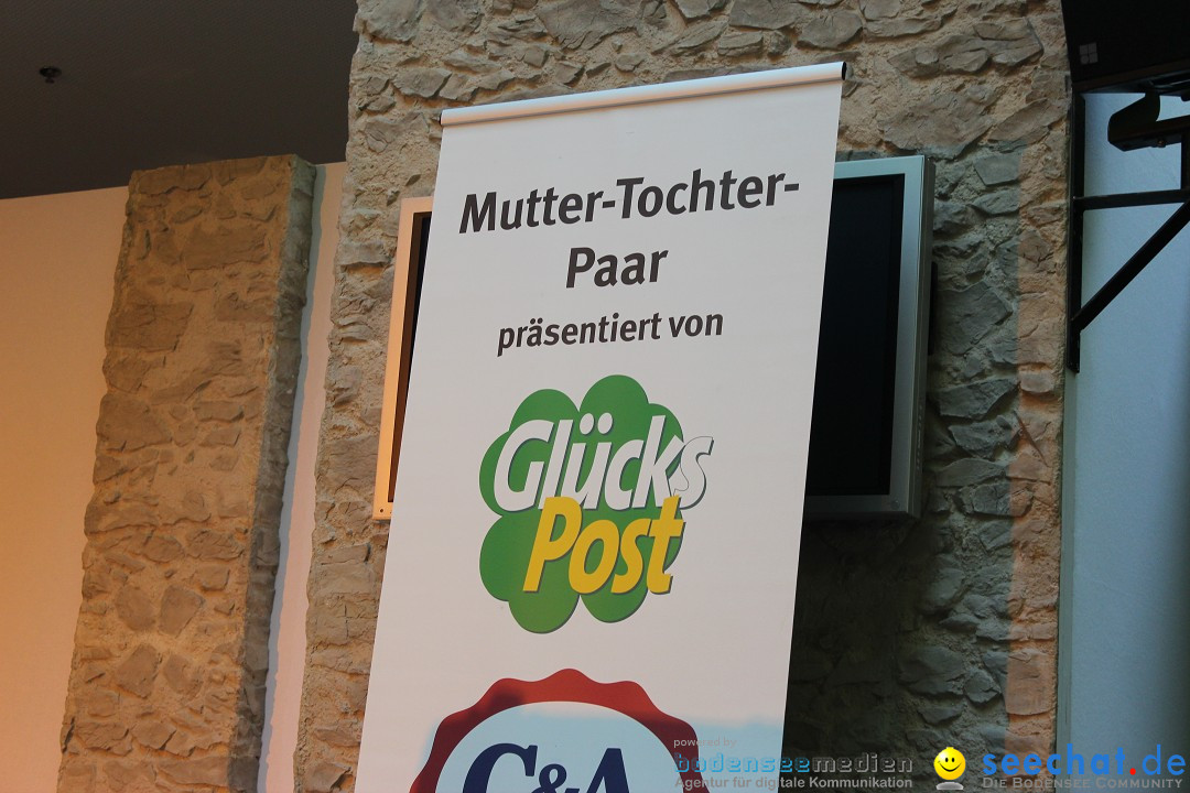 Mutter-Tochter Paar - Modenschau: Winterthur - Schweiz, 29.03.2015