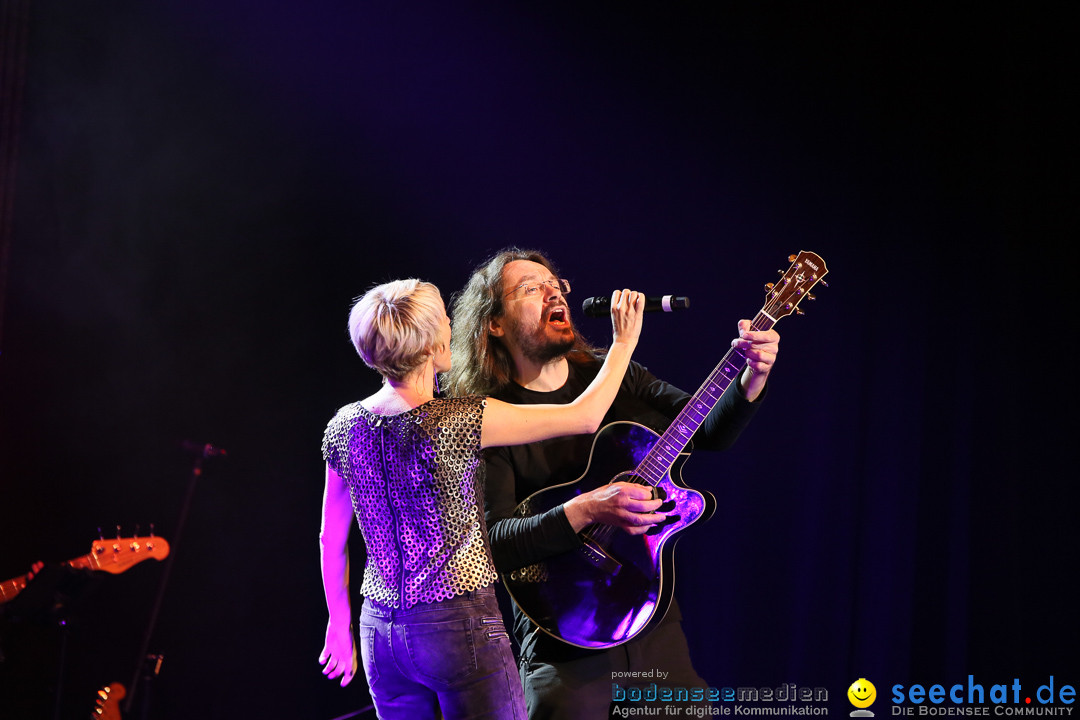Anita &amp;amp;amp;amp;amp; Alexandra Hofmann - 100.000 Volt: Singen am Bodensee, 18.04.2016