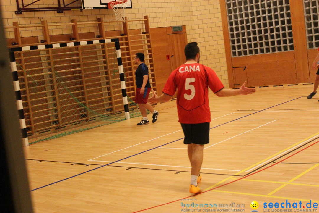Fussball: St. Gallen,  Schweiz, 26.04.2016