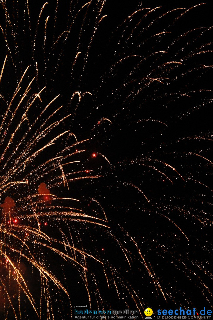 Feuerwerk am Himmel in Neuhausen am Rheinfall, 31.07.2017