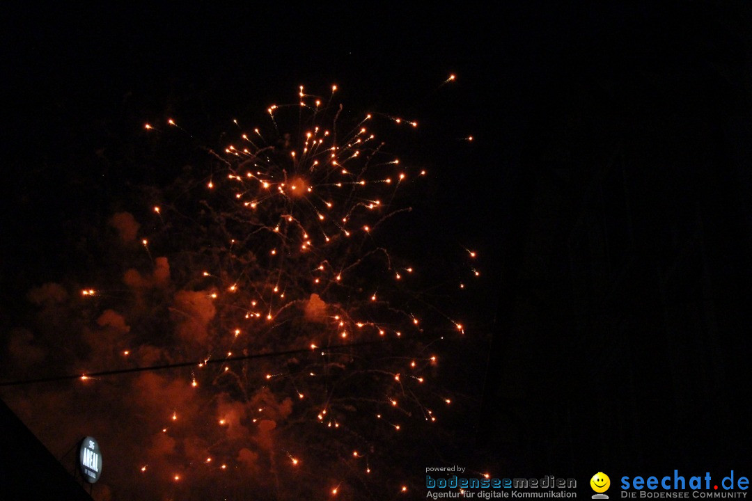 Feuerwerk am Himmel in Neuhausen am Rheinfall, 31.07.2017