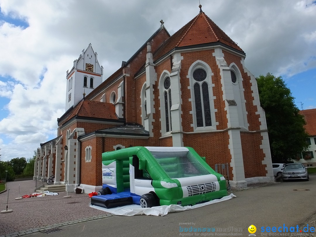 Handwerkermarkt mit Human-Soccer: Oggelshausen, 05.08.2017