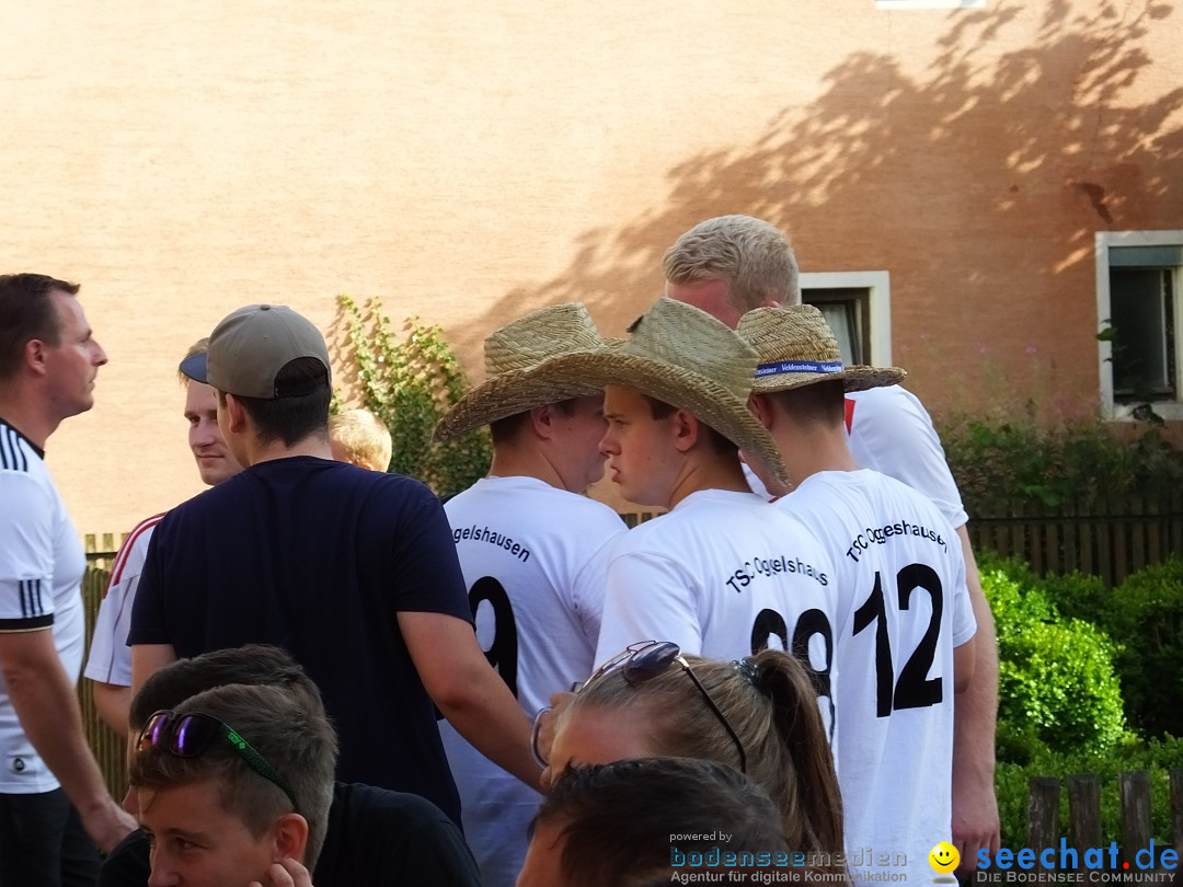 Handwerkermarkt mit Human-Soccer: Oggelshausen, 05.08.2017