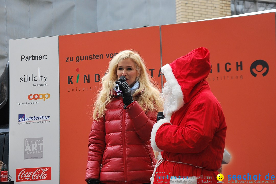 St. Nikolaus und Coca-Cola-Weihnachtstruck: Zuerich, 3.12.2017