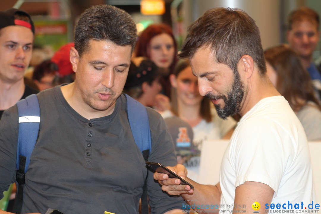 Bligg: Autogrammstunde im Glattzentrum: Wallisellen, 08.05.2018
