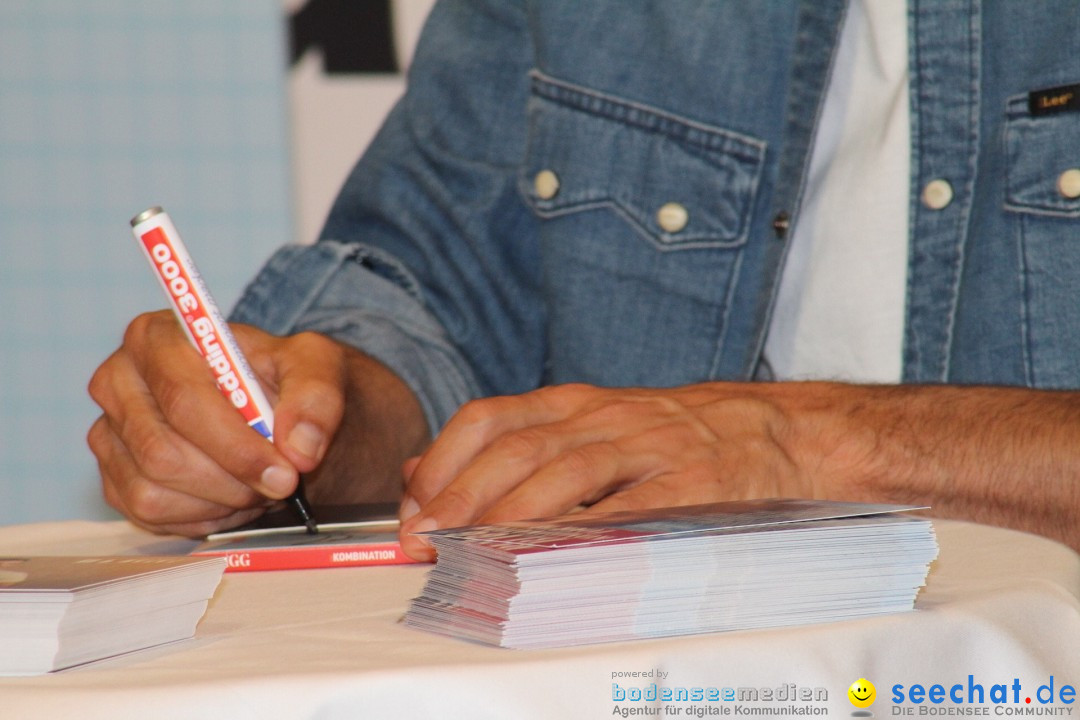 Bligg: Autogrammstunde im Glattzentrum: Wallisellen, 08.05.2018
