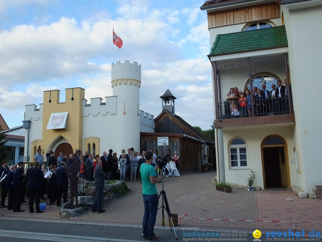 D_RMENTINGEN-Burghotel-Einweihung-180623DSCF5132
