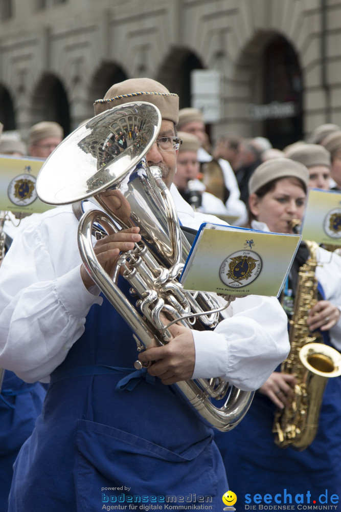 Sechselaeuten Kinderumzug - Fruehlingsfest: Zuerich, 08.04.2019