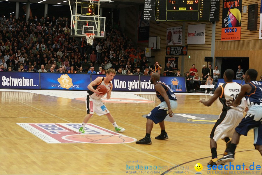 Basketball Bundesliga: ULM - BREMERHAVEN: Ulm, 27.02.2010